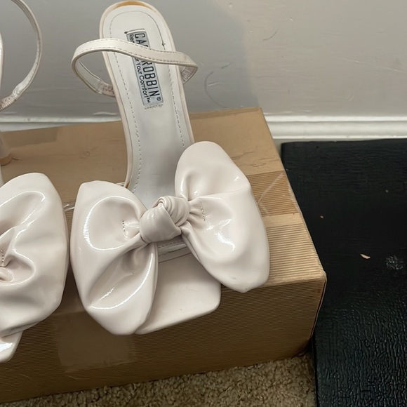 Crème Low Heel with Nice bow / Women - Picture 4 of 7